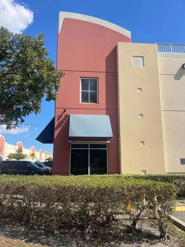3 of 21 - 6020 Nw 99th Avenue #315, Doral, FL