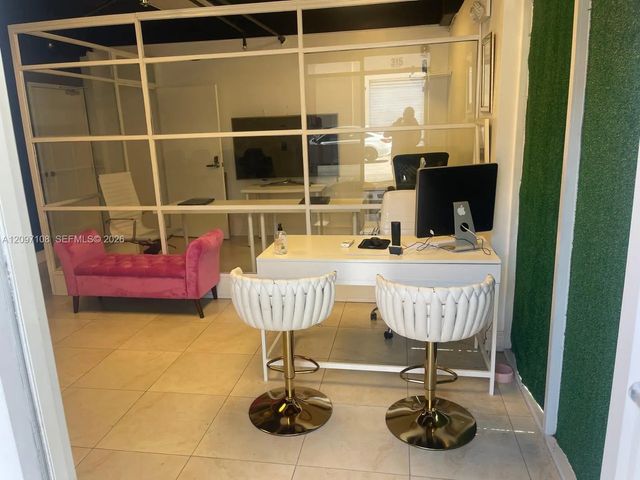 4 of 21 - 6020 Nw 99th Avenue #315, Doral, FL