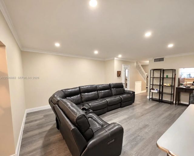 3 of 12 - 1785 W 72nd Street, Hialeah, FL