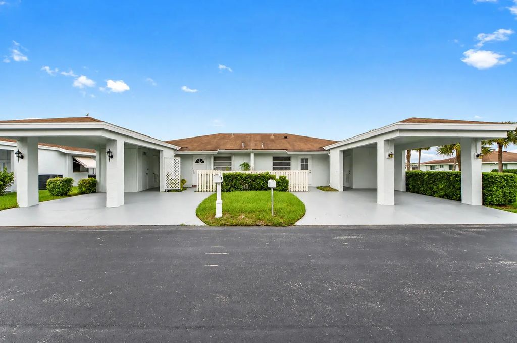 6801 Moonlit Drive, Delray Beach