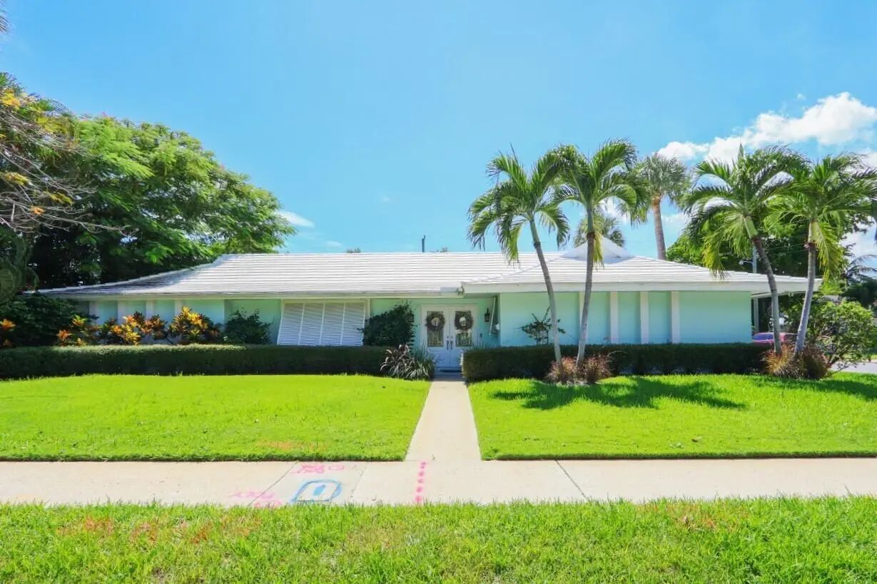 NORTH SHORE TERRACE 2 Residential home - 222 33rd Street, West Palm Beach