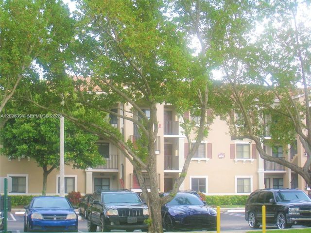 2 of 33 - 22621 Sw 88th Place #202-8, Cutler Bay, FL