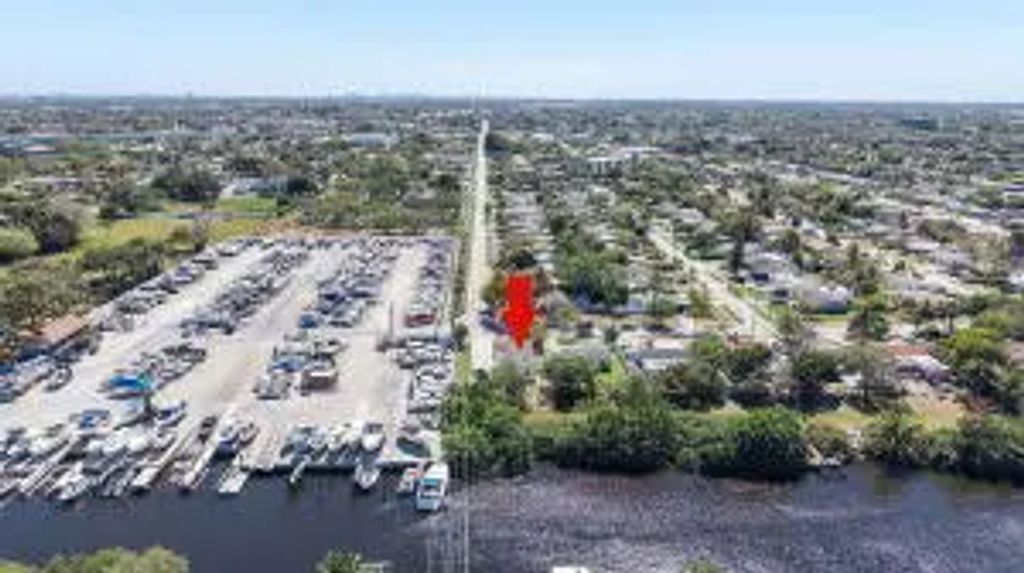 105 Nw 7th Court, Deerfield Beach