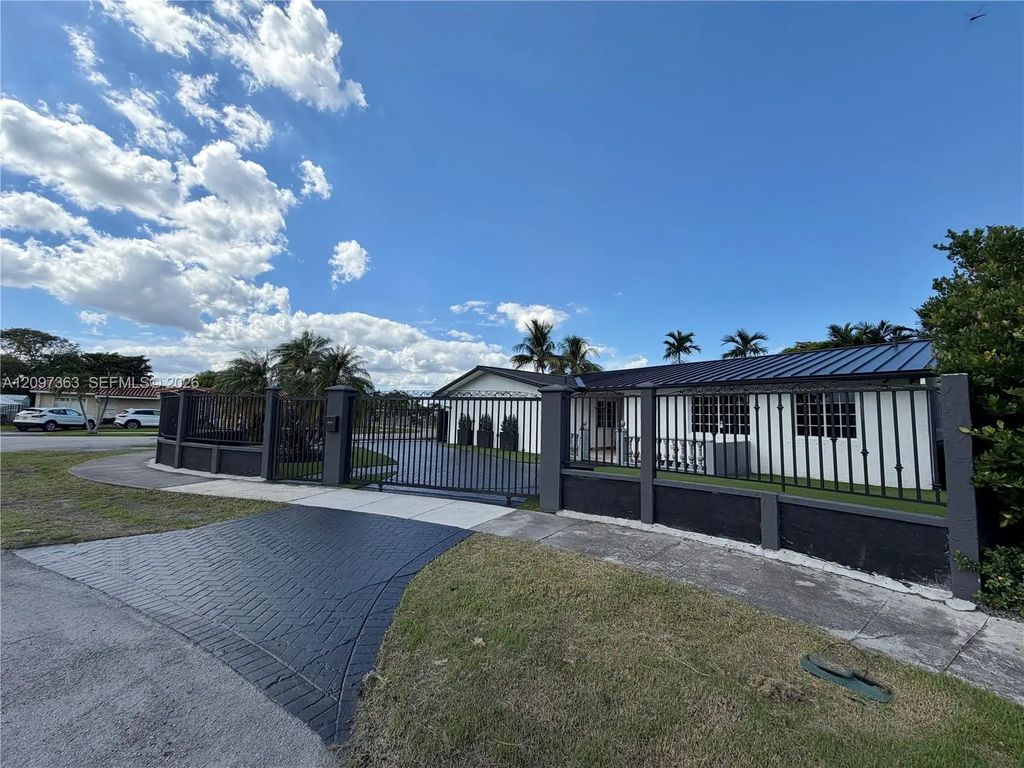 9481 Sw 10th Street, Miami