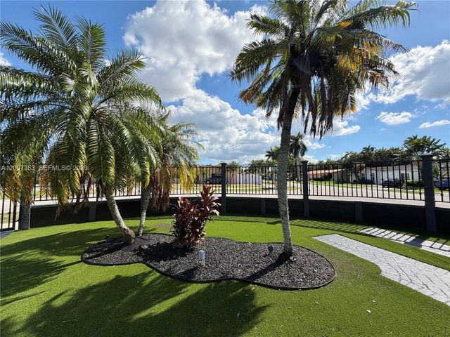 4 of 58 - 9481 Sw 10th Street, Miami, FL