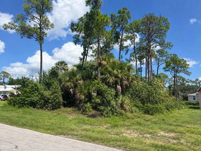 4 of 4 - 5018 N Rosebud Circle, LaBelle, FL