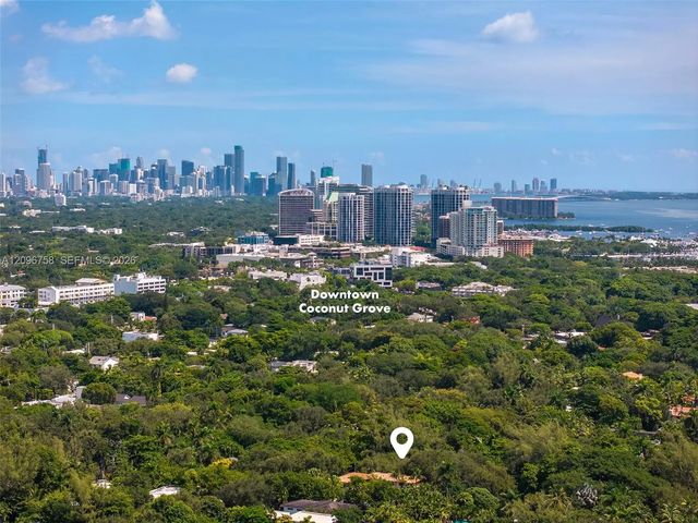 3598 Avocado Avenue, Miami
