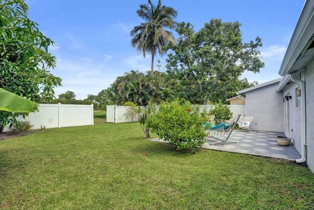 2 of 39 - 5958 Triphammer Road, Lake Worth, FL