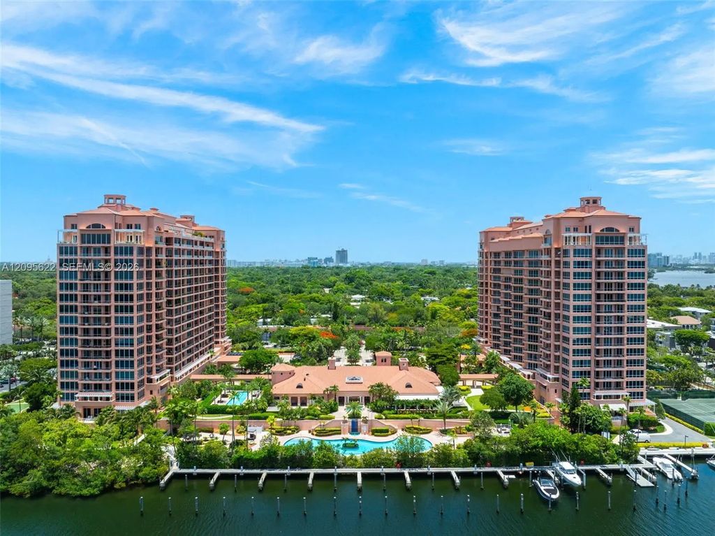 60 Edgewater Drive #11f, Coral Gables