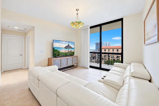 2 of 36 - 801 S Olive Avenue #601, West Palm Beach, FL