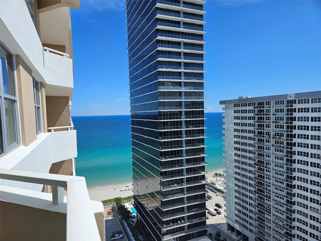 1980 S Ocean Drive #21l, Hallandale Beach