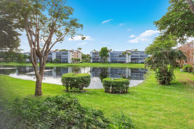 2 of 26 - 6585 Kensington Lane #apt 207, Delray Beach, FL