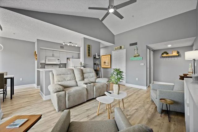 4 of 27 - 254 Village Boulevard #4310, Tequesta, FL