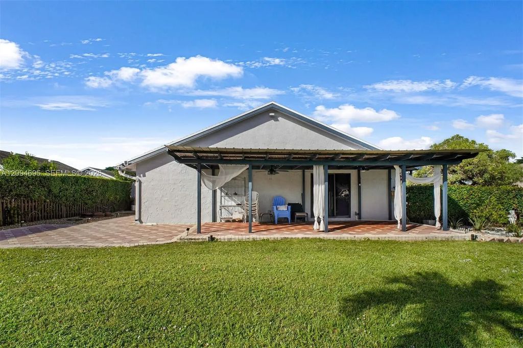 23361 W Country Club Drive W, Boynton Beach