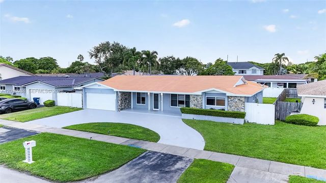 3 of 47 - 19850 Sw 83rd Avenue, Cutler Bay, FL