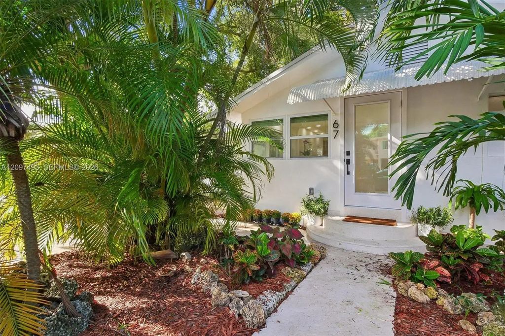 67 Nw 51st Street, Miami