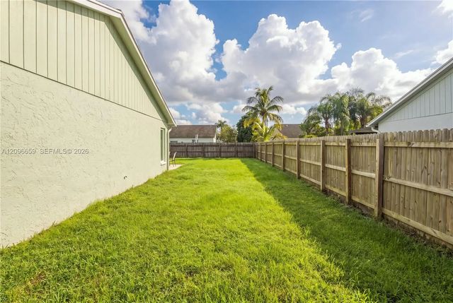 3 of 18 - 1290 Mc Dermott Lane, Royal Palm Beach, FL
