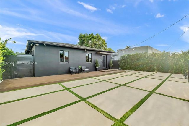 3 of 46 - 3450 Nw 16th Street, Miami, FL
