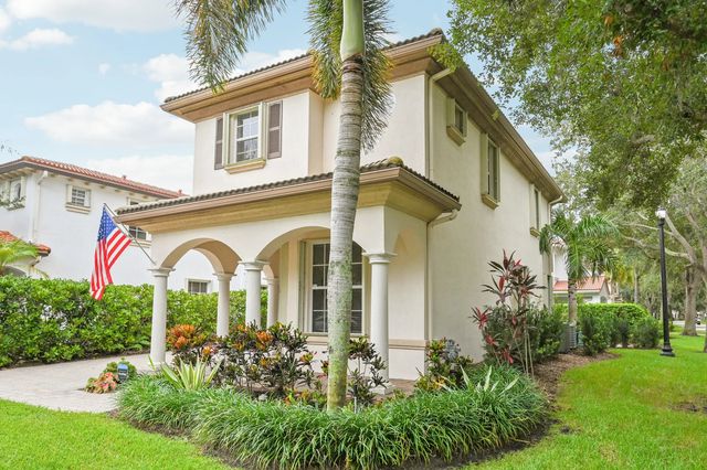 654 Castle Drive, Palm Beach Gardens
