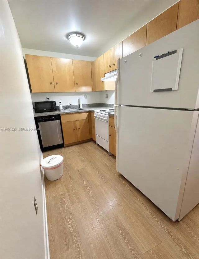 2 of 10 - 1542 Drexel Avenue #104, Miami Beach, FL