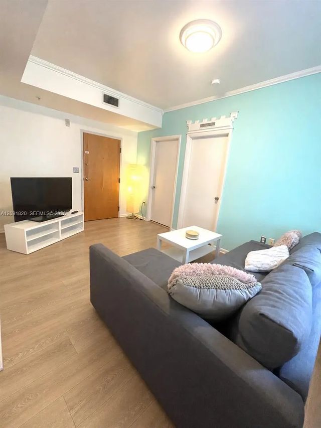 4 of 10 - 1542 Drexel Avenue #104, Miami Beach, FL