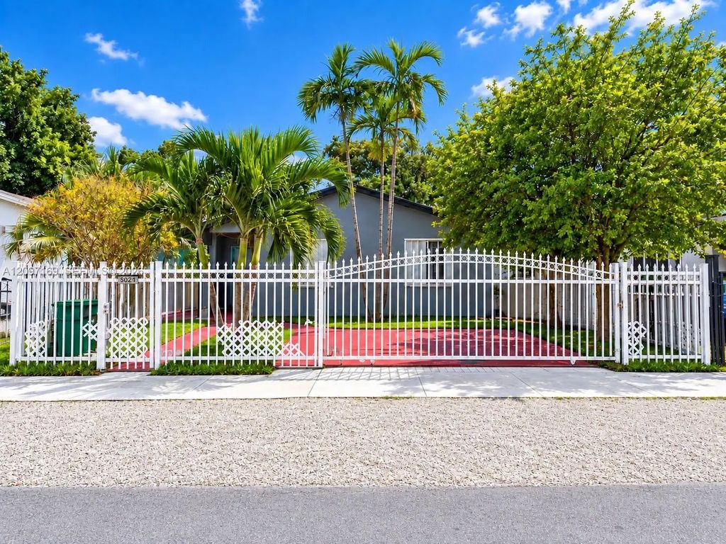 3024 Nw 55th Street, Miami