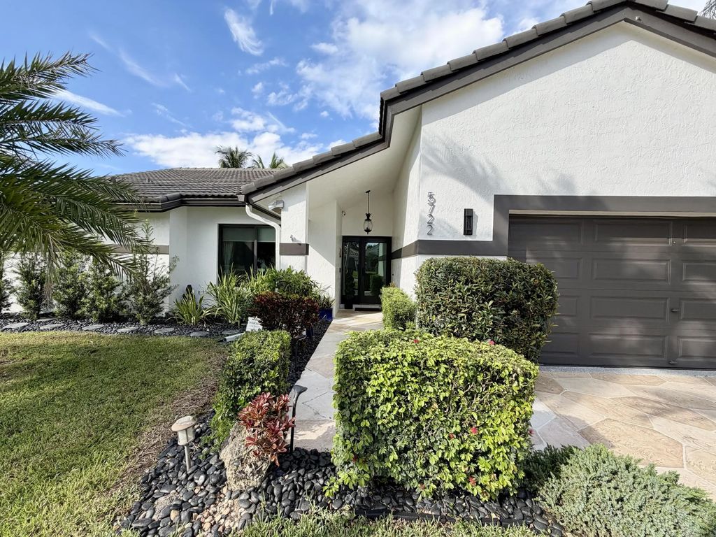 5722 Aspen Ridge Circle, Delray Beach
