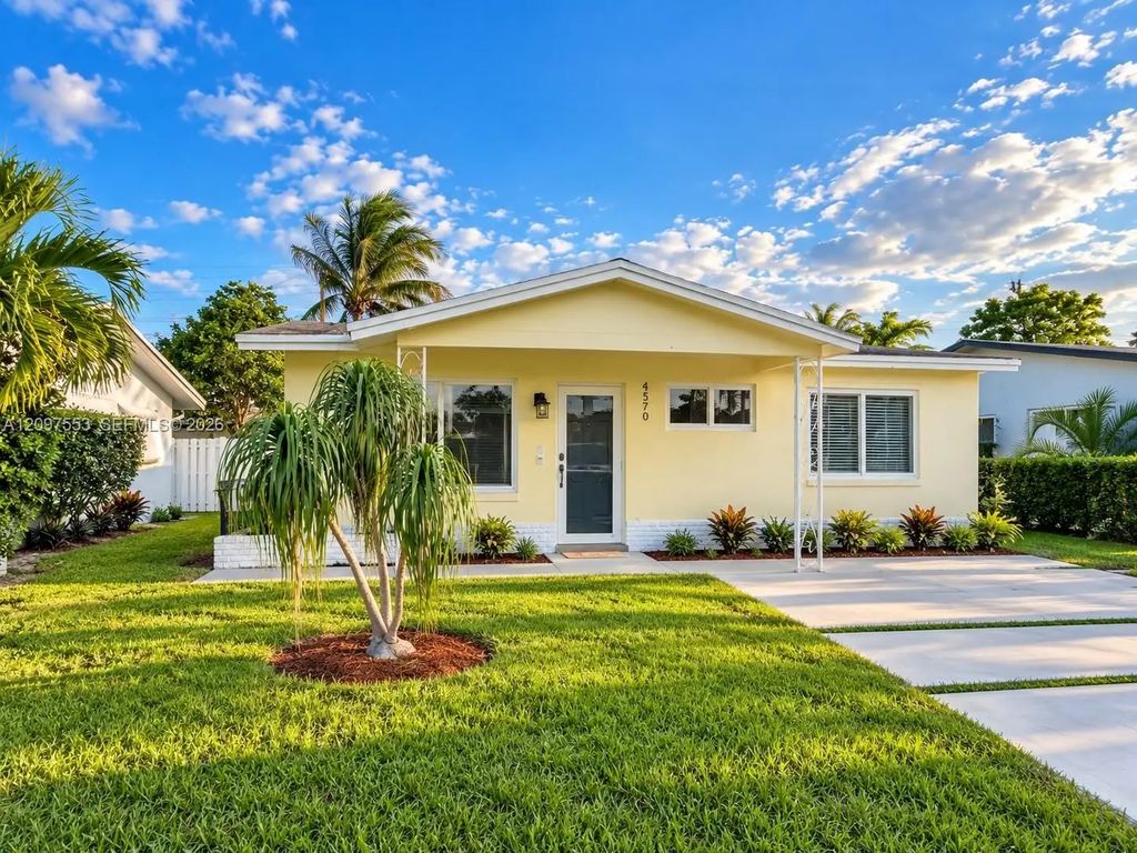 4570 Nw 17th, Tamarac