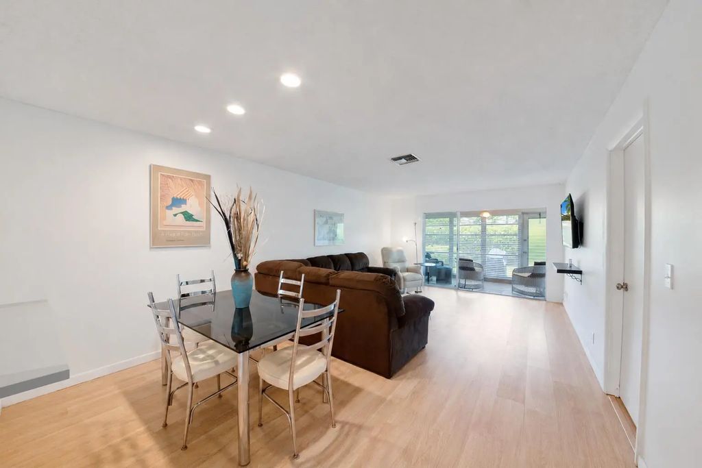 13670 Via Flora #b, Delray Beach