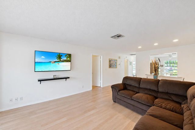 2 of 39 - 13670 Via Flora #b, Delray Beach, FL