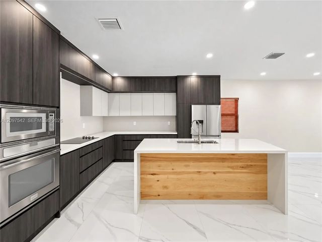 4 of 42 - 2350 Sw 144th Avenue, Miami, FL