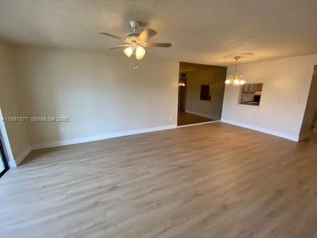 7401 Nw 85th Street #202, Tamarac