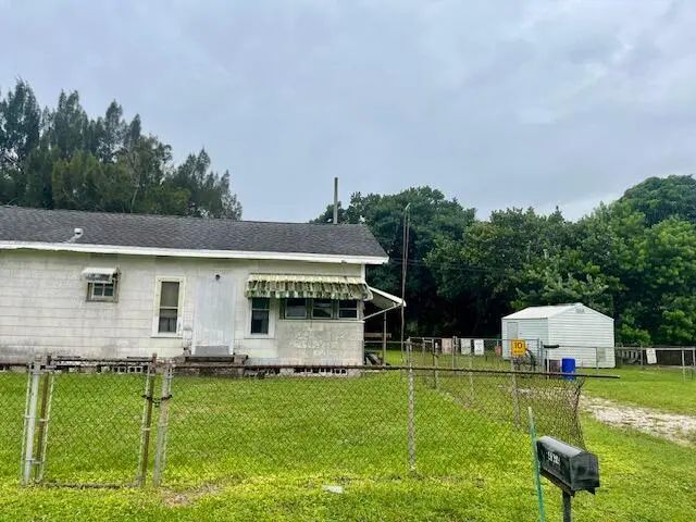 5 of 5 - 4374 Forest Road, West Palm Beach, FL