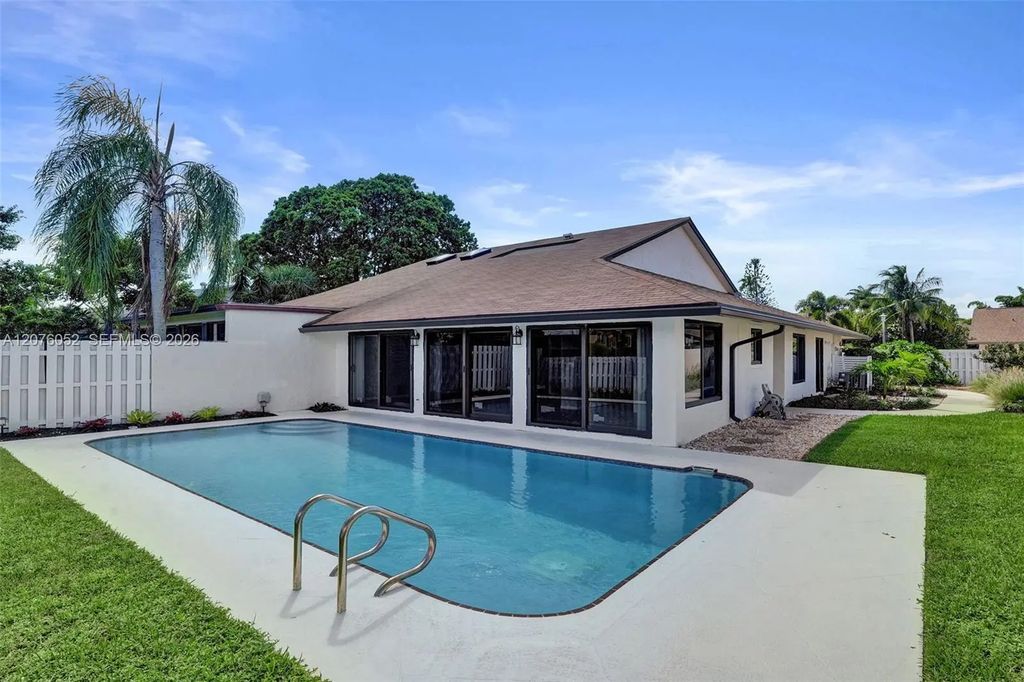 303 Sw 28th Avenue #303, Delray Beach