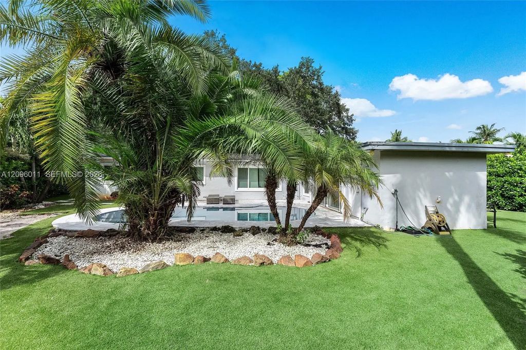 4872 Nw 1st Court, Plantation