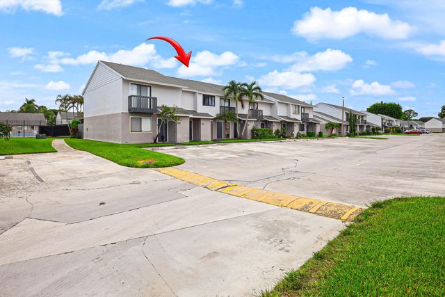 4605 Pier Drive, Greenacres