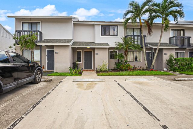 2 of 42 - 4605 Pier Drive, Greenacres, FL