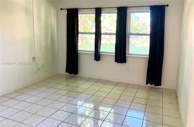 5 of 74 - 20275 Ne 2nd Avenue #7, Miami, FL
