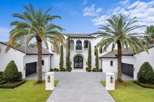 2 of 64 - 111 Via Palacio, Palm Beach Gardens, FL