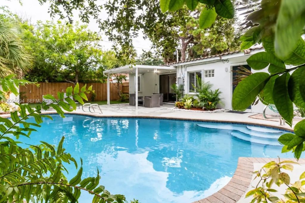 1705 Sw 13th Court, Fort Lauderdale