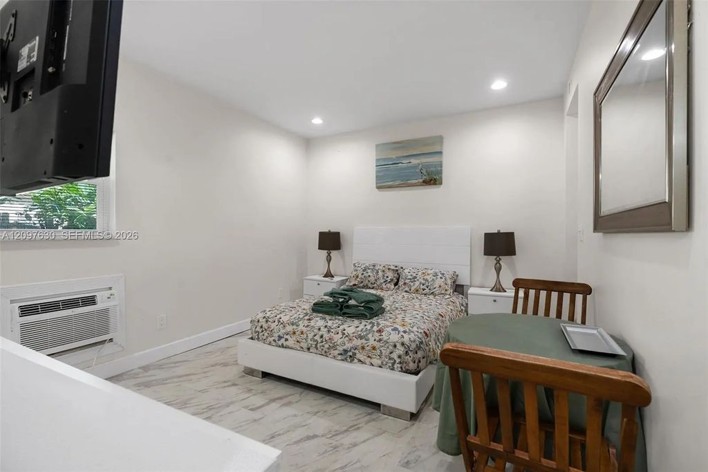 2040 E Hillsboro Boulevard #c, Deerfield Beach