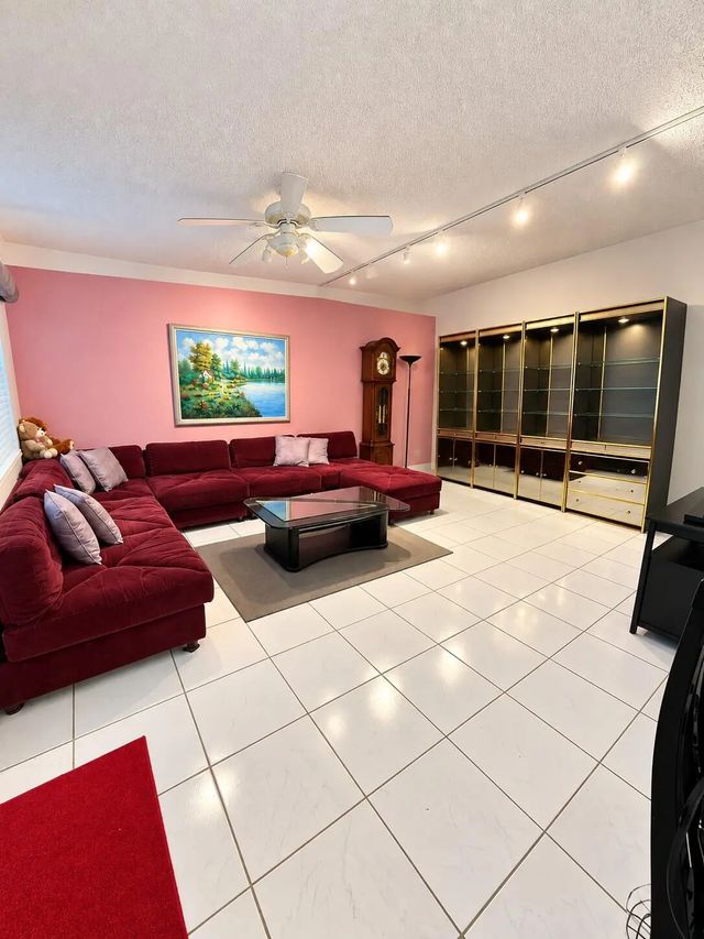 4 of 18 - 2035 Yarmouth B #2035, Boca Raton, FL
