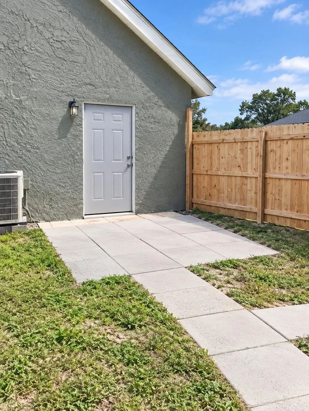 110 W Rubber Tree Drive #efficiency A, Greenacres