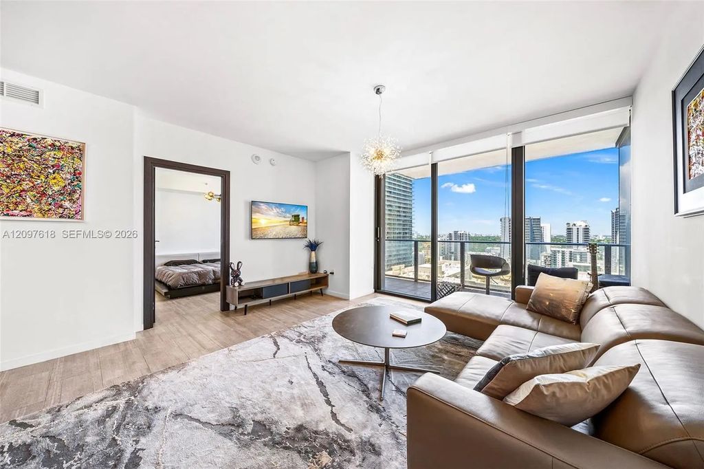1000 Brickell Plaza #2111, Miami