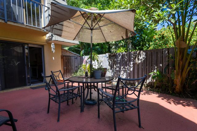 3 of 26 - 4603 46th Way, West Palm Beach, FL