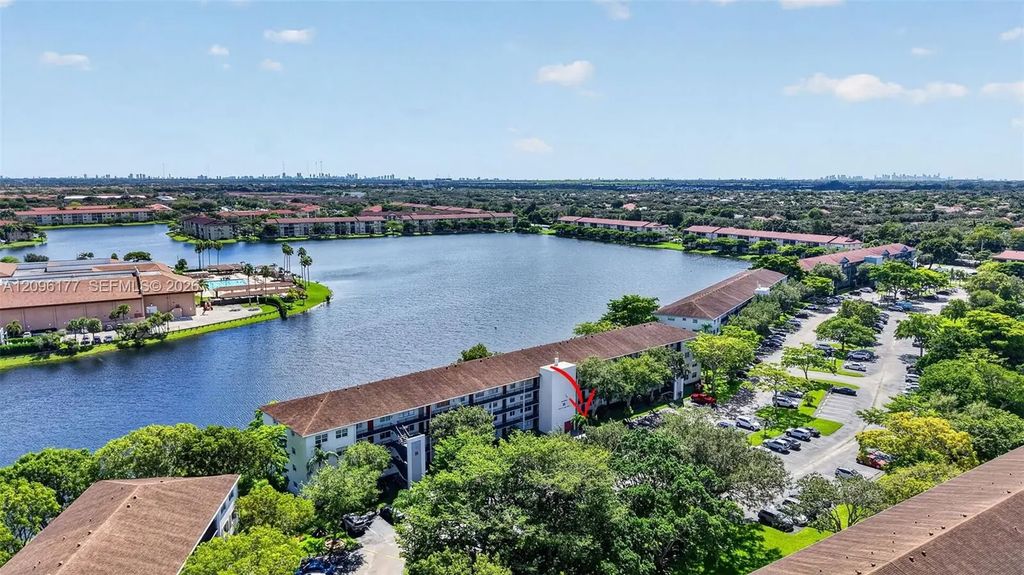 1301 Sw 134th Way #108b, Pembroke Pines