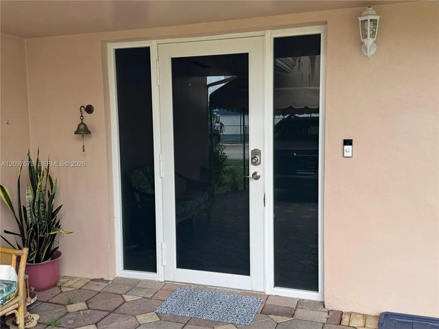 4 of 15 - 405 Sw 106th Avenue, Sweetwater, FL