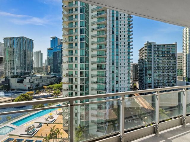4 of 44 - 90 Sw 3rd Street #2013, Miami, FL