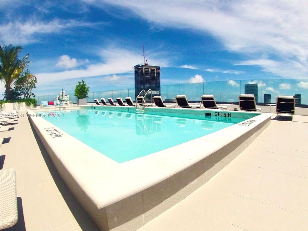 45 Sw 9th Street #2308, Miami