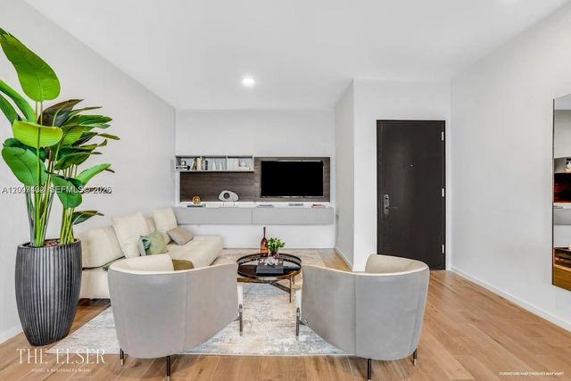 2 of 7 - 398 Ne 5th Street #1601, Miami, FL